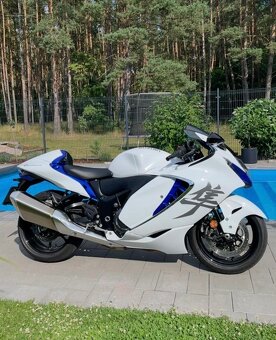 Suzuki Hayabusa GSX 1300R - 2