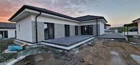 Prodej 4x rodinný dům 115 m², pozemek 737 m² - 2