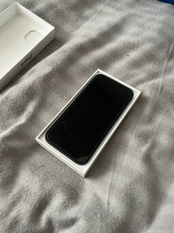 IPhone 13, černý - 2