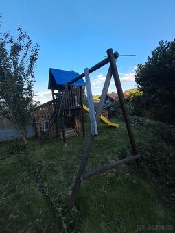 Domeček s klouzačkou - 2