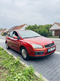 Prodej Ford Focus 1,6 74 kW benzinový motor - 2