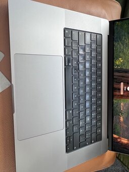 Prodám MacBook Pro 16" (M1 Max, 32 GB RAM, 1 TB SSD) A2485 - 2