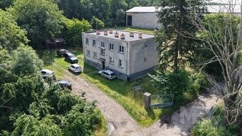 Prodej bytového domu na klidném místě v obci Skřivany - 2