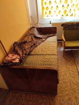 masivní gauč s úložným prostorem - 2