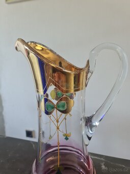 starožitný, bohatě dekorovaný džbán - 2