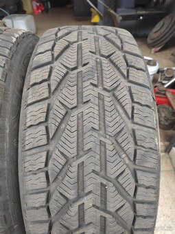 Prodám zánovní zimní pneu 225/45/18 Riken Snow 95V - 2