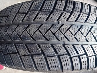 Prodám Sadu pneu 235/55/18 Zimni - 2