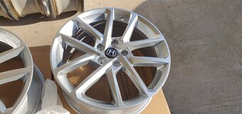 Crv tucson sportage sorento cx5 cx-5 5x114,3 r18 kia - 2