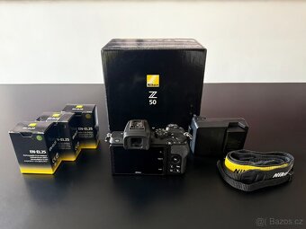 Fotoaparát Nikon Z50 - JAKO NOVÝ + 3x orig. bater. - 2