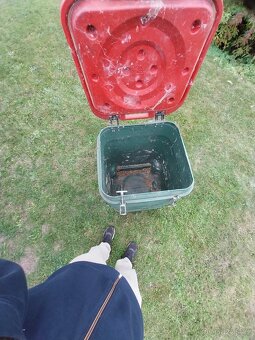 Prodam nadobu - uzaviratelnou - 2