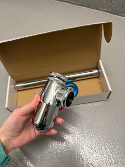 Oltens 1 1/4" Basin Siphon (Chrome/Blue) - 2