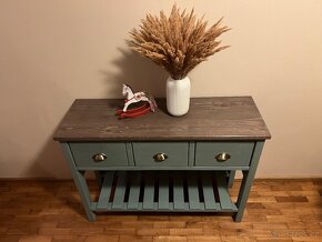 Masivní šuplíková komoda - 2