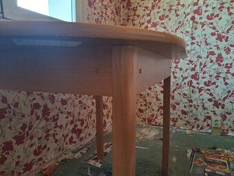 Střední jídelní stůl - 2