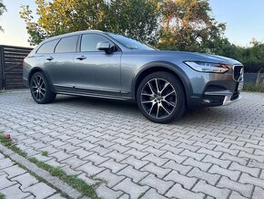 Volvo V90 Cross Country T5 2018 160tis km 779.000,- - 2