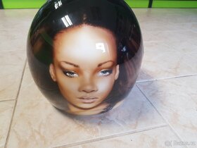 helma Rihanna - 2