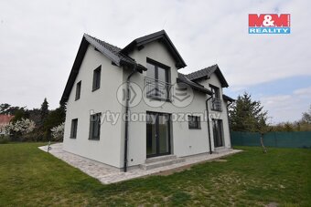 Prodej pozemku k bydlení, 774 m², Městec Králové - 2