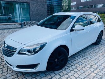 Opel Insignia 2.0D 103KW MANUÁL VÝHŘEV SERVISKA BEZ AD BLUE - 2