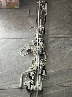 Zvedák boxu Thule - 2