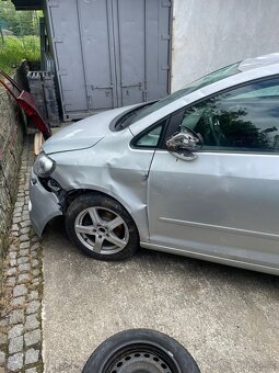 Volkswagen golf plus - 2