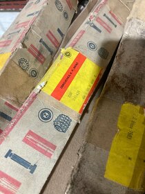 prodám trny iso 40 nové nepoužité - 2
