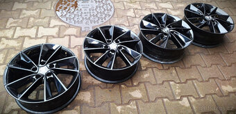 Alu Škoda orig. 17" 5x112 zánovní - 2