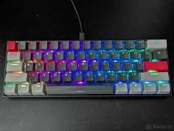 Mechanická klávesnice Yenkee Atom 3600US - 2