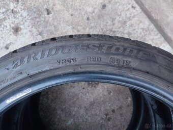 215/40/18 89V ZIMNÍ BRIDGESTONE 2X DOT 3918 - 2
