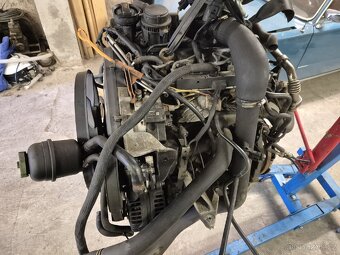 Motor VW Crafter 2,5 TDI 80 kW BJK - 2