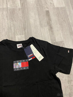 Dámský croptop Tommy Jeans / Hilfiger - 2