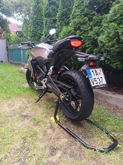 Honda CB 300 R - 2