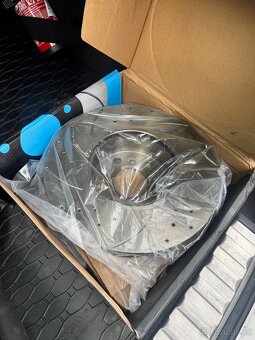 Sportovní chlazené kotouče 307mm BMW 3 a 4 - G20/21 a G22 - 2