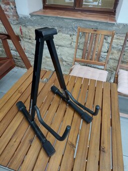 Akustická kytara Stagg SW201N - 2