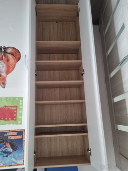Vysoká skříň - 2