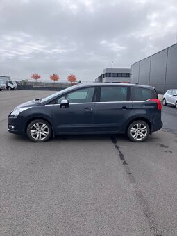 Peugeot 5008 - 2