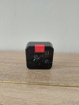 Budík Merkuria Quartz se světlem - 2