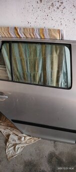 Zadní dveře Octavia 2 střibrná - 2