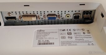Fujitsu Siemens P24W-6 - 2