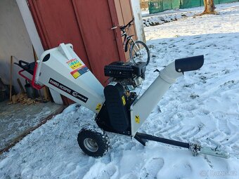 Motorový štěpkovač Lumag RAMBO HC10PRO - 2