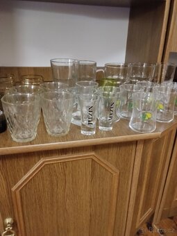 Různé sklenice a skleničky - 2