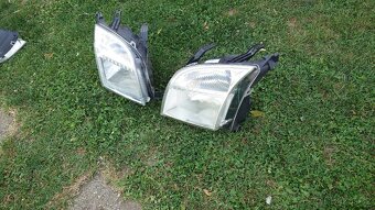 Přední světla ford fusion - 2