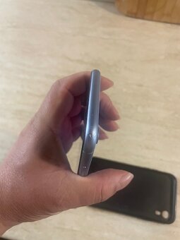 Apple iPhone Xr 64gb - 2