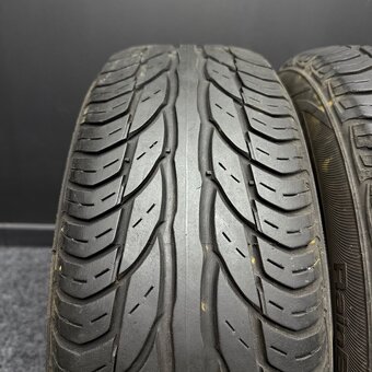 2ks pneu 195/65/15 UNIROYAL - 2