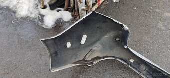 Zadni naraznik toyota corolla - 2