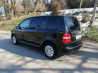 VW TOURAN 1,6FSI - 2
