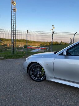 BMW E60 550i LCI M-Paket r. v. 2009 - 2