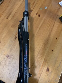 Pruzinova vidlice santour 29" 28" - 2