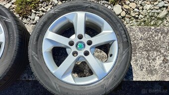 Alu kola originál Škoda R16 5x112 Letní pneu 205x55/R16 - 2