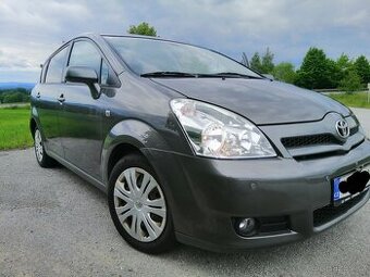 Toyota Corrola verso - 2