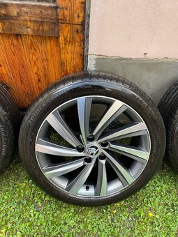 Alu kola 5x112 r18 Octavia 4 - 2