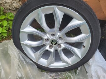 19" Letní Škoda CRATER Karoq 5x112 8J ET45 225/45/19 TopSta - 2